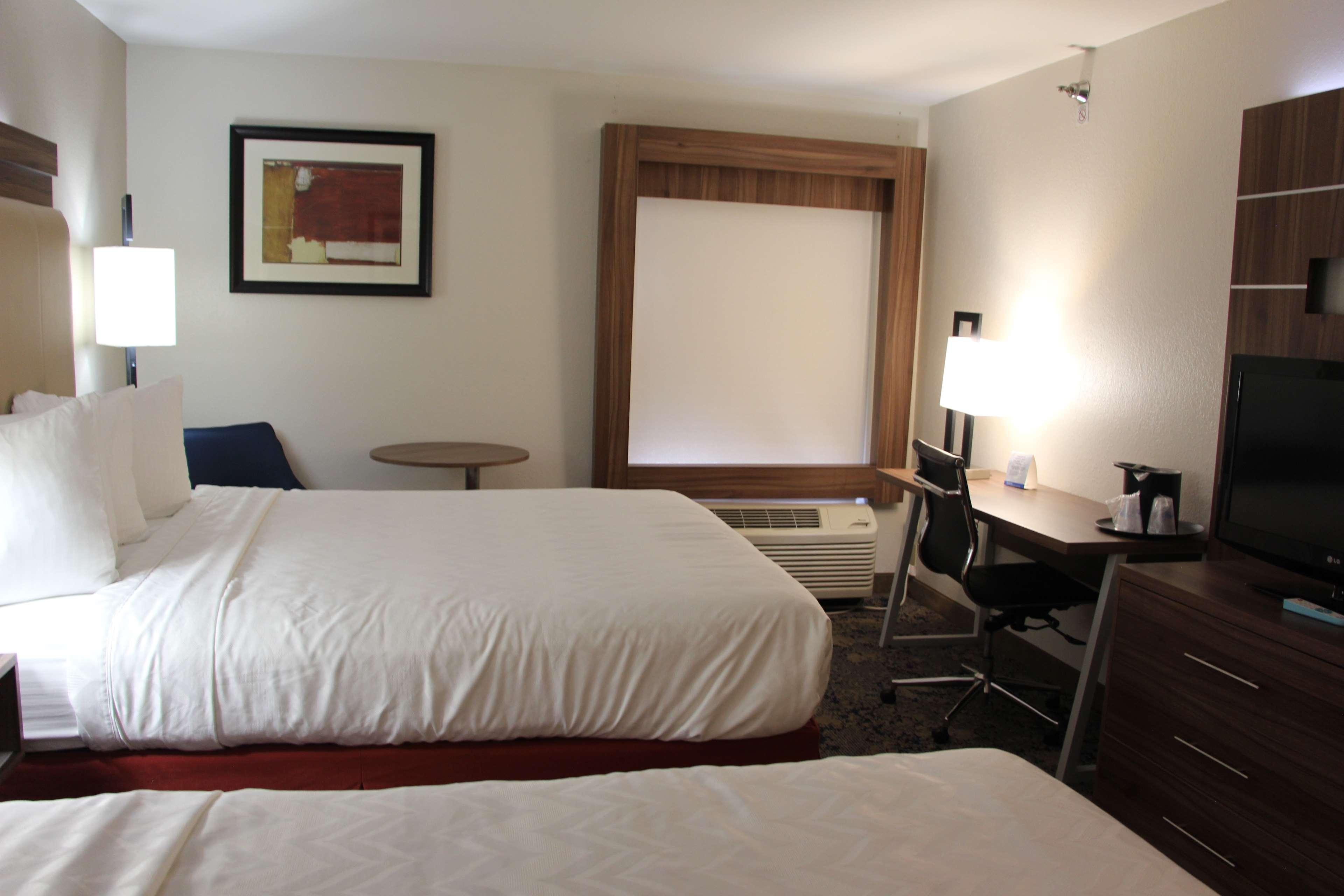 Best Western Plus Kansas City Airport - Kci East Exteriör bild