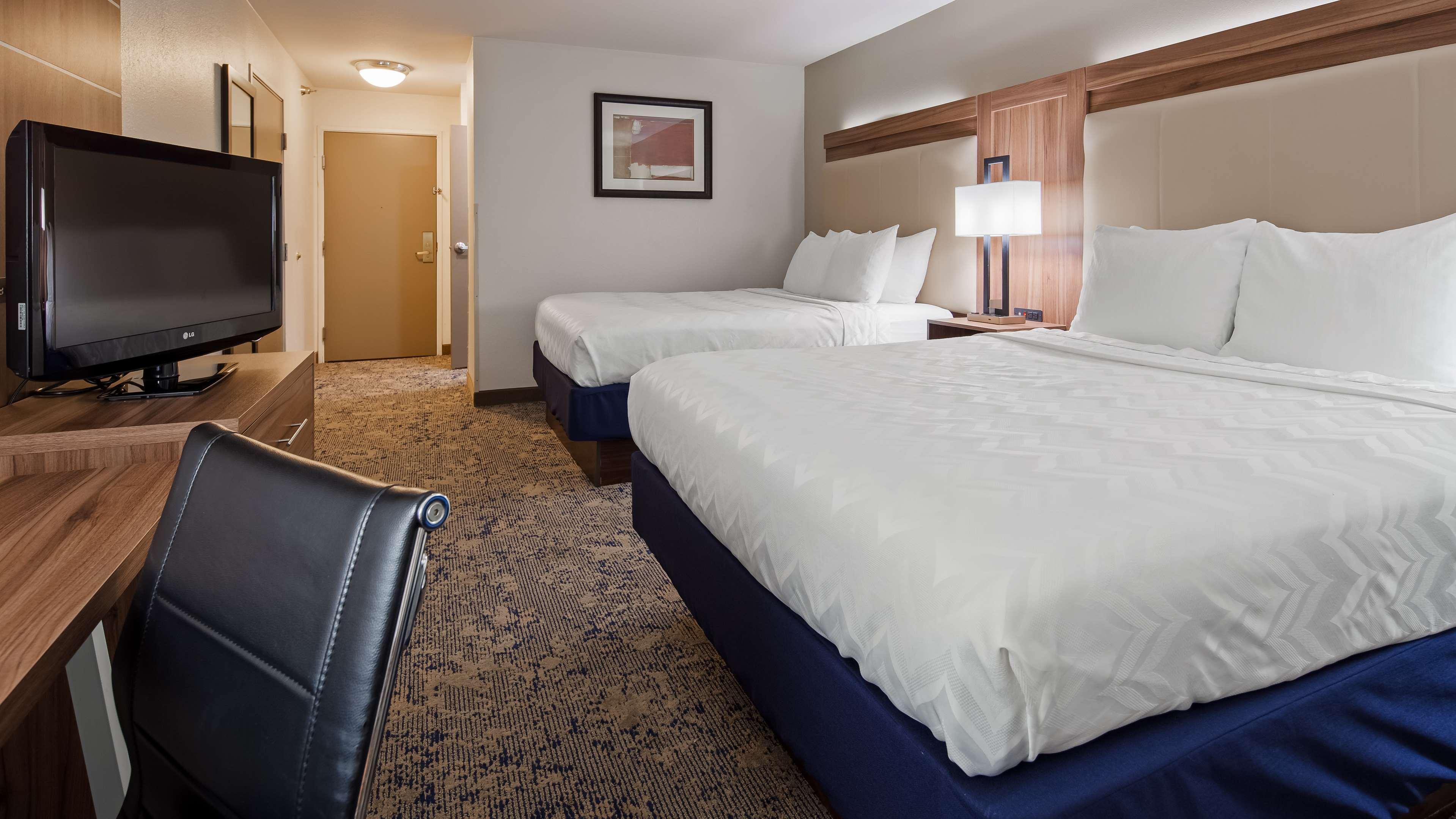 Best Western Plus Kansas City Airport - Kci East Exteriör bild