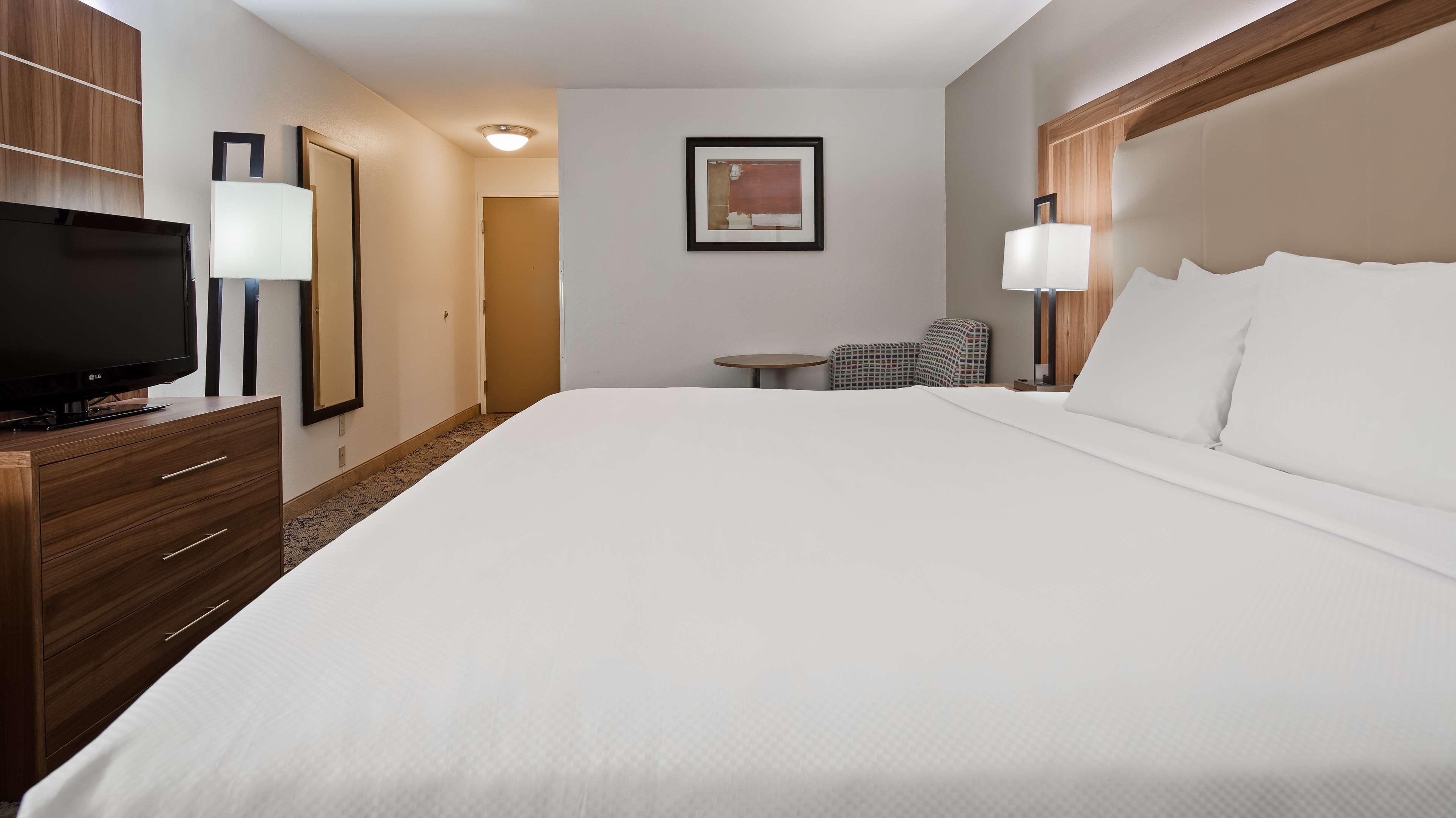 Best Western Plus Kansas City Airport - Kci East Exteriör bild