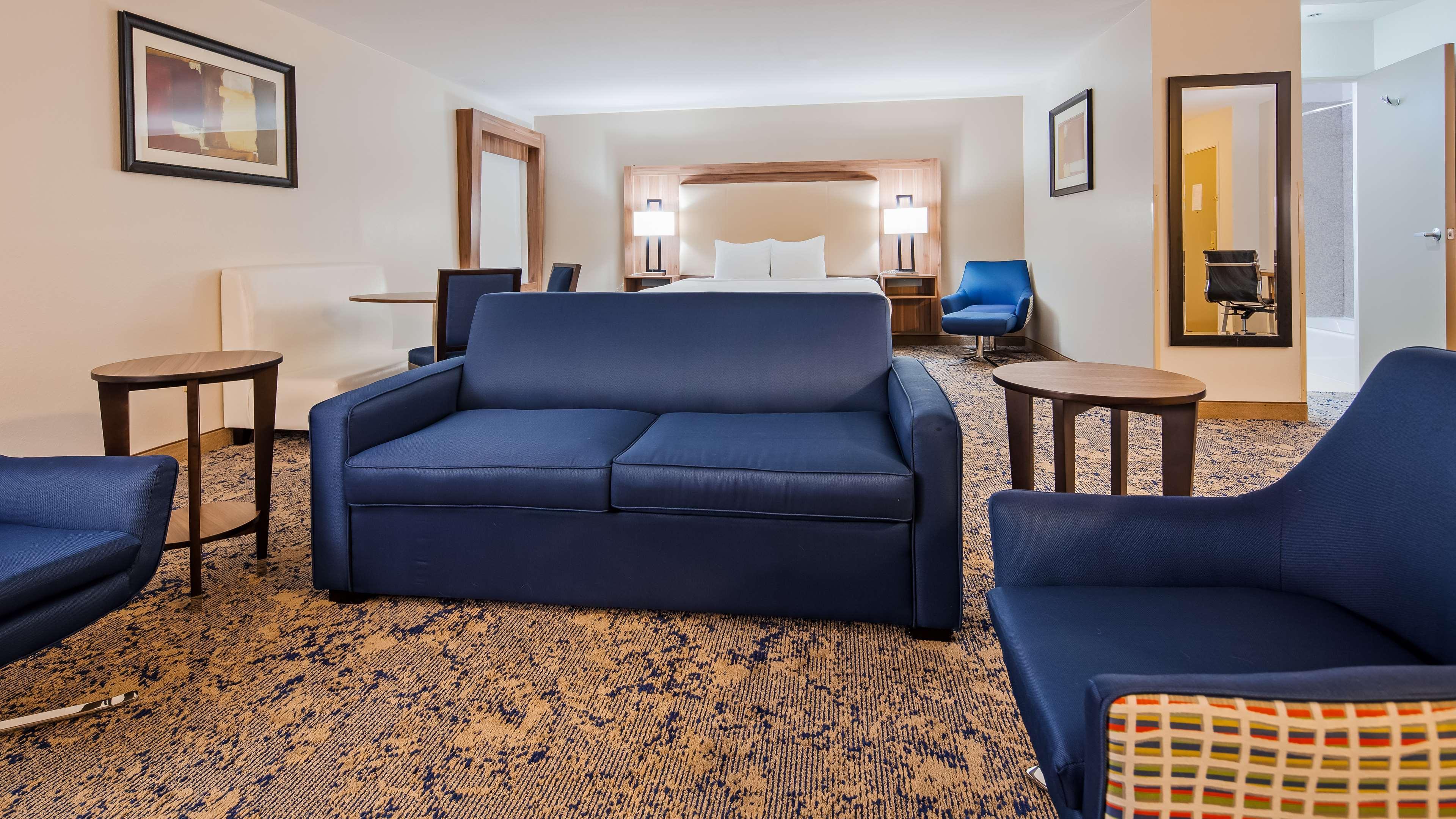 Best Western Plus Kansas City Airport - Kci East Exteriör bild