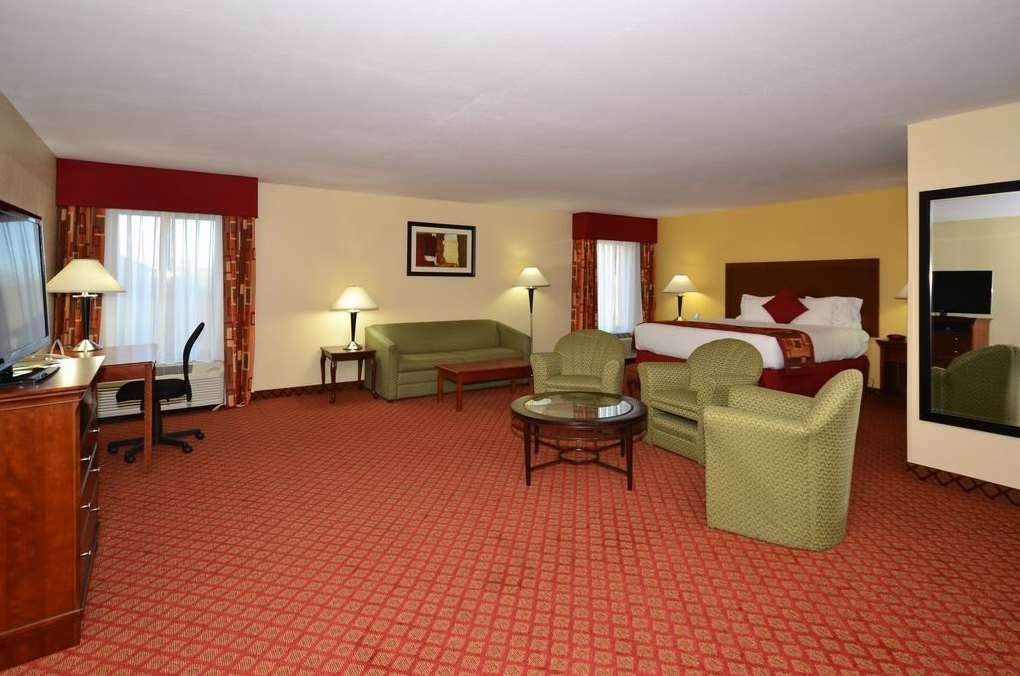 Best Western Plus Kansas City Airport - Kci East Exteriör bild