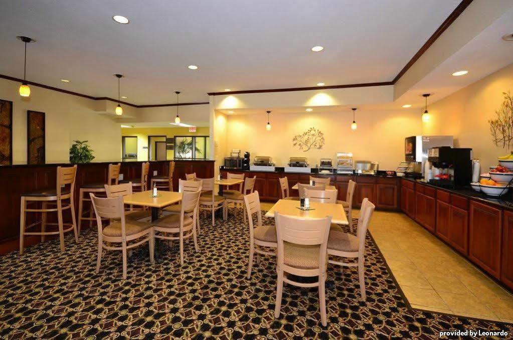 Best Western Plus Kansas City Airport - Kci East Exteriör bild
