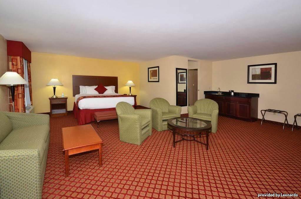 Best Western Plus Kansas City Airport - Kci East Exteriör bild