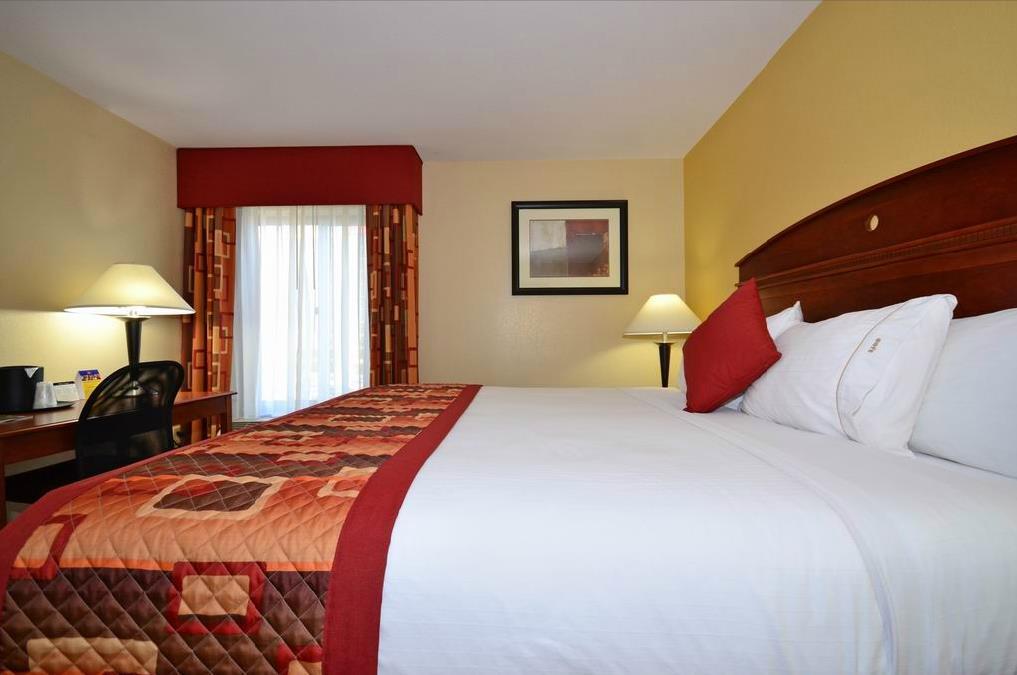 Best Western Plus Kansas City Airport - Kci East Exteriör bild